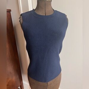 Abercrombie Ribbed Knit Vest